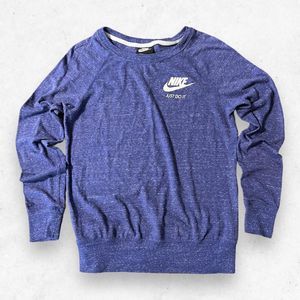 NIKE Women's Size Small Cotton/Polyester Solid Purple Long Sleeve Crewneck Shirt